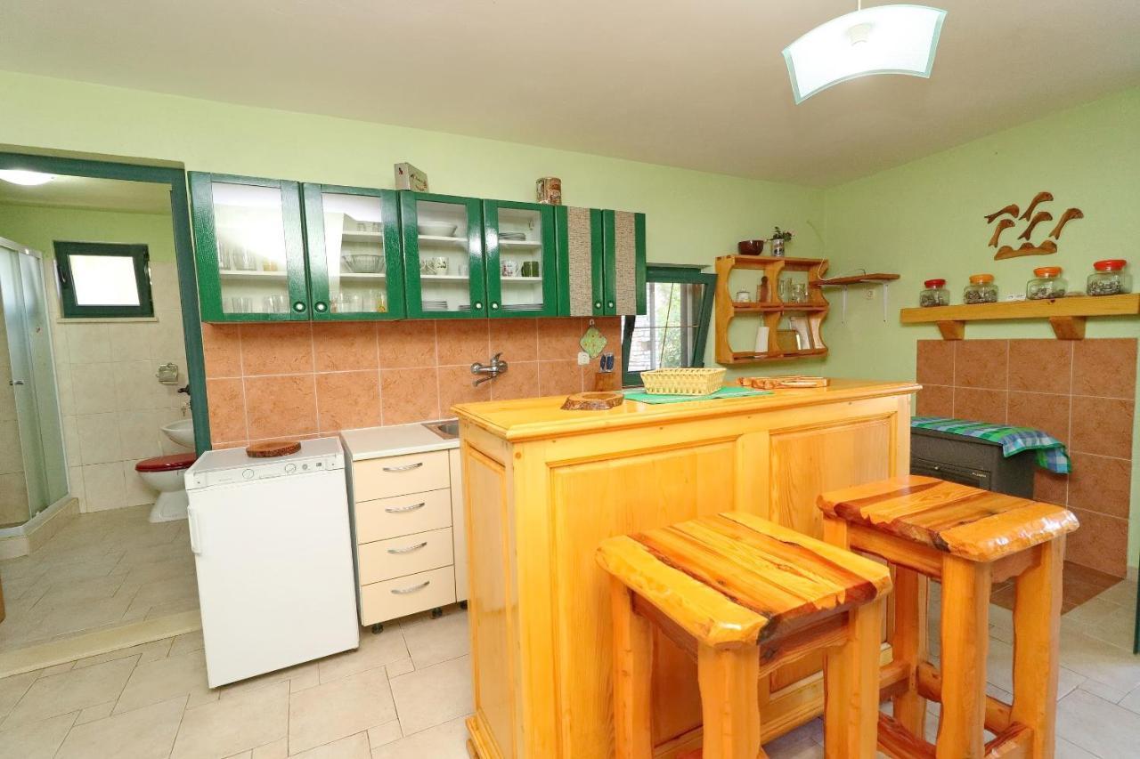 Stone House Oreb'S Cottage Вела-Лука Экстерьер фото